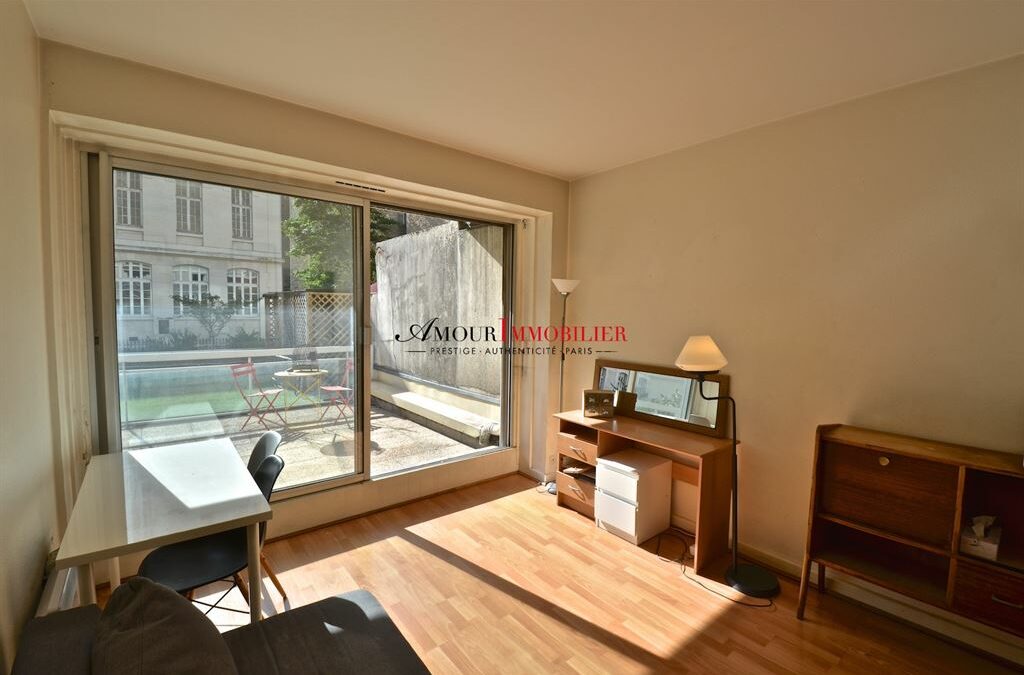 Appartement .  chambres . 25 m²