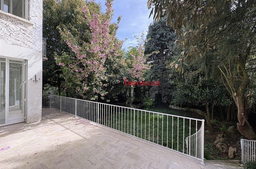 Maison . 3 chambres . 162 m²